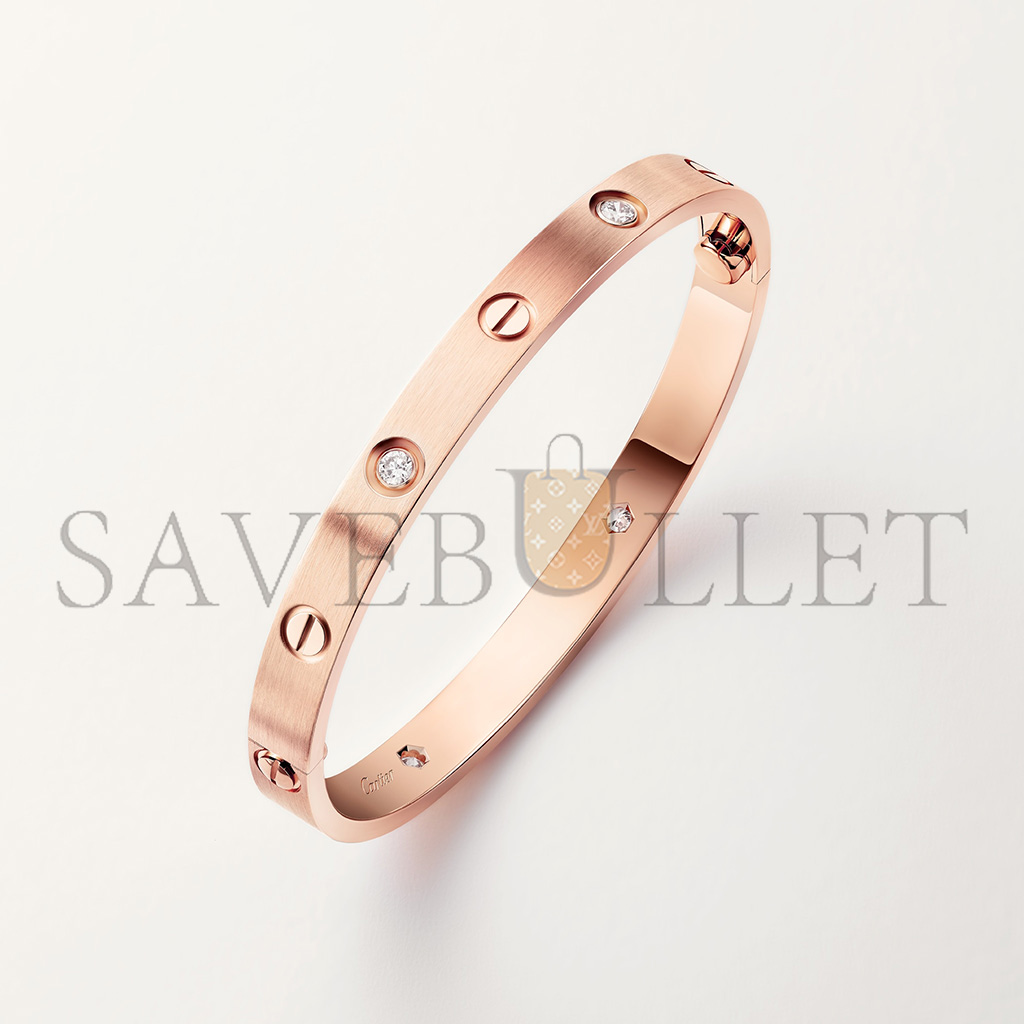 CARTIER BRACELET LOVE, MODÈLE CLASSIQUE, BRUSHED FINISH BROSSÉE, 4 DIAMANTS B6080017
